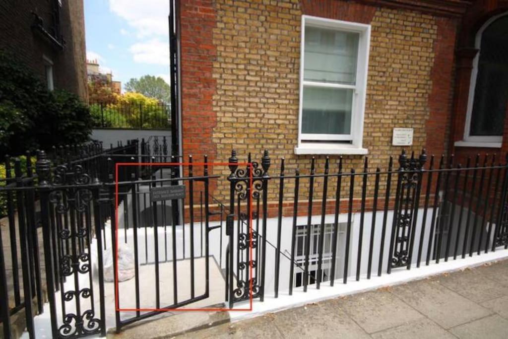 Lovely Kensington Flat ลอนดอน ภายนอก รูปภาพ