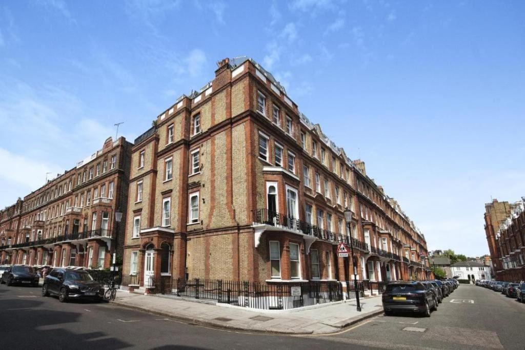 Lovely Kensington Flat ลอนดอน ภายนอก รูปภาพ